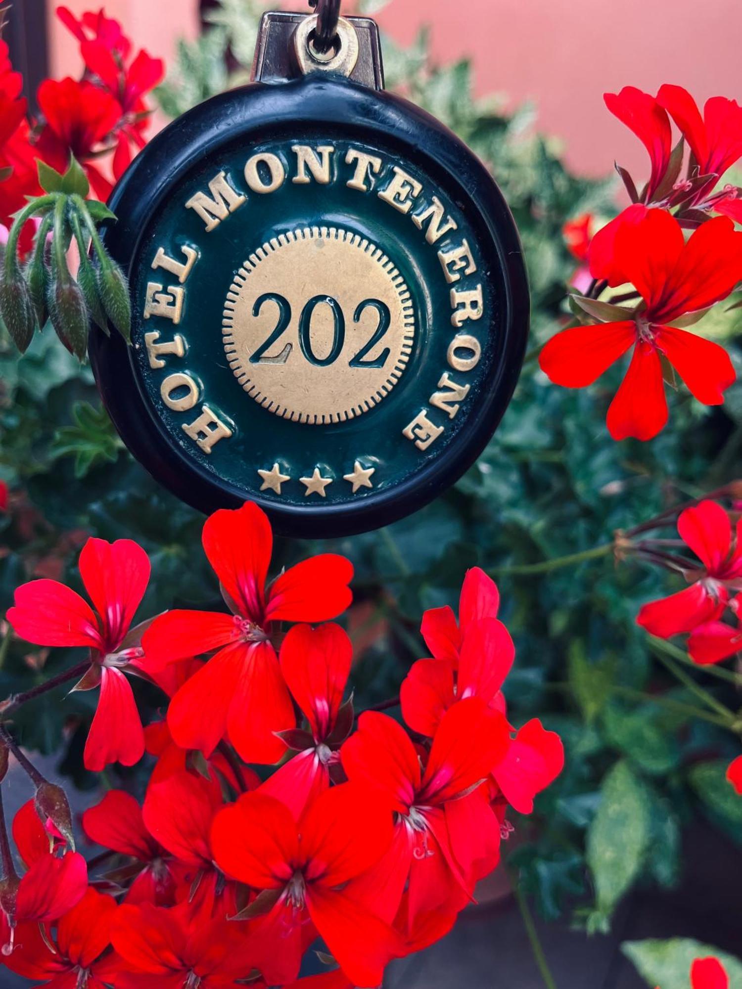 Hotel Ristorante Montenerone Apecchio Zewnętrze zdjęcie